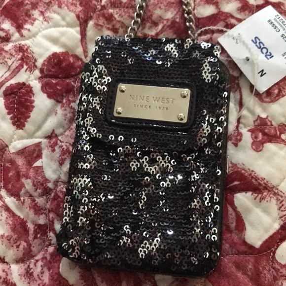 Nine West over the shoulder bag πΌ - Picture 1 of 4